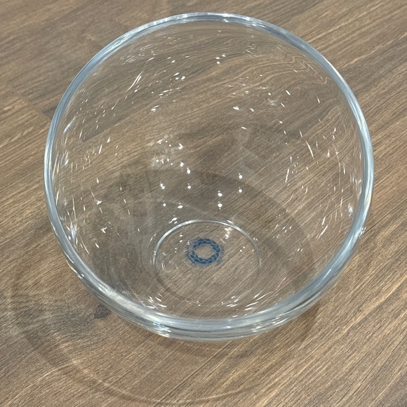 New Handcrafted Glassware Bowl for display storage fruits, snacks, fishes,… - Picture 1 of 6